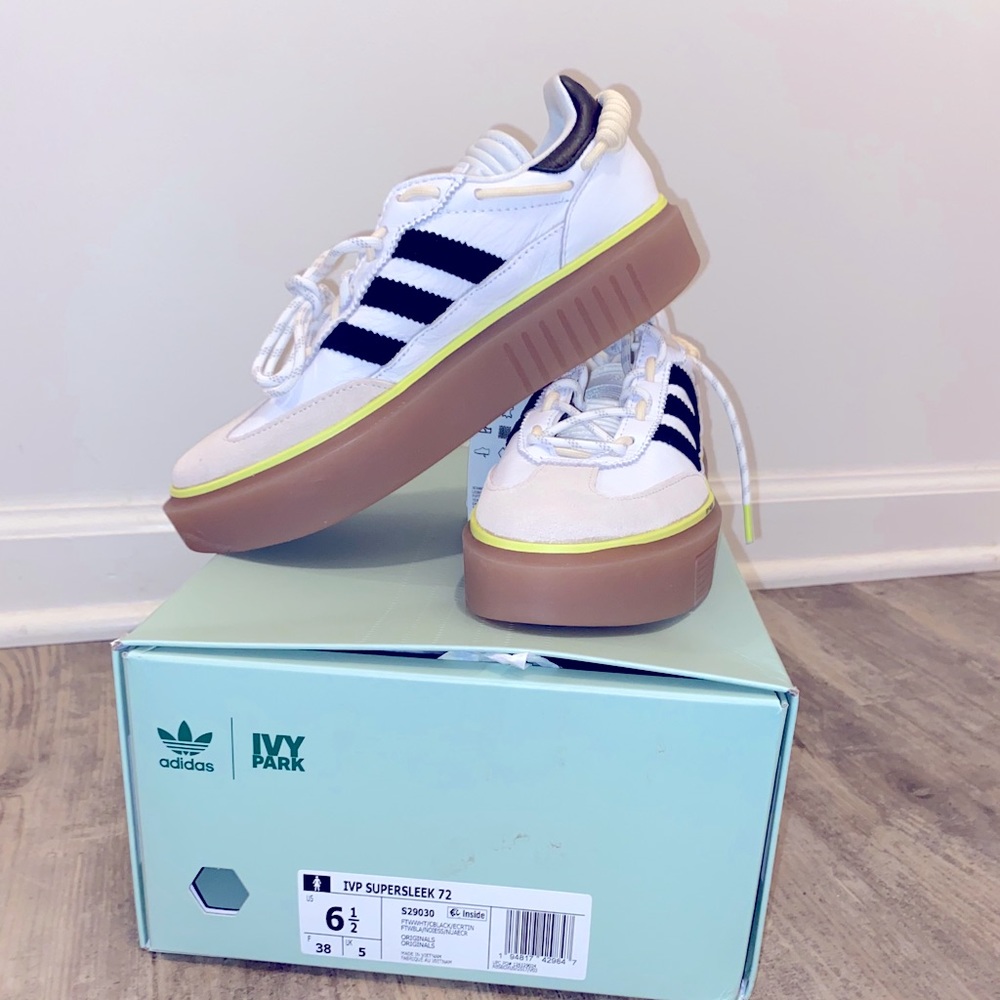 Ivy Park Adidas 6.5 in women